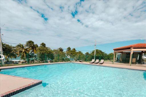 Oceania Apartments At Arecibo 681 Ocean Drive Bagian luar foto